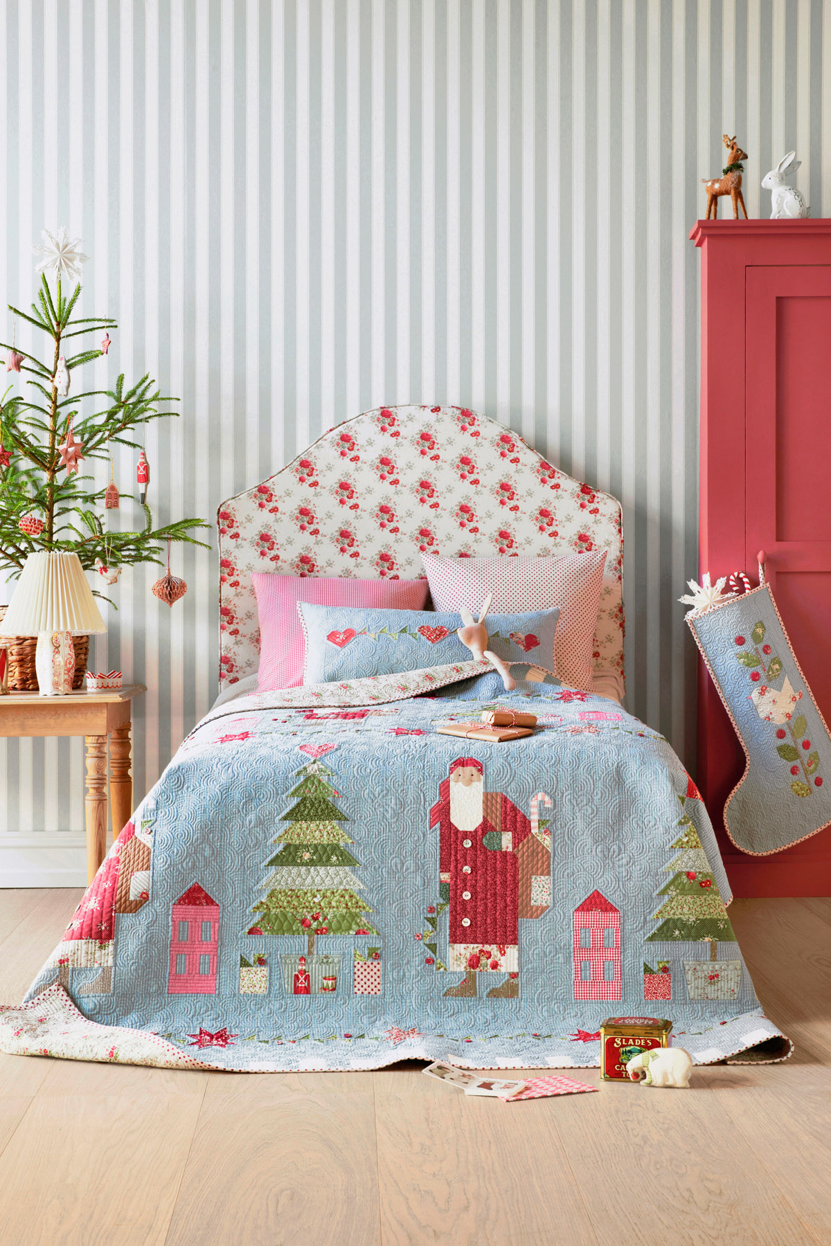 Tilda ‘Merry Little Christmas’ - Holly Duckegg - Image 2