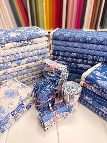 Tilda ‘Something Blue’ - 7 Fat Quarter Bundle (Blenders)