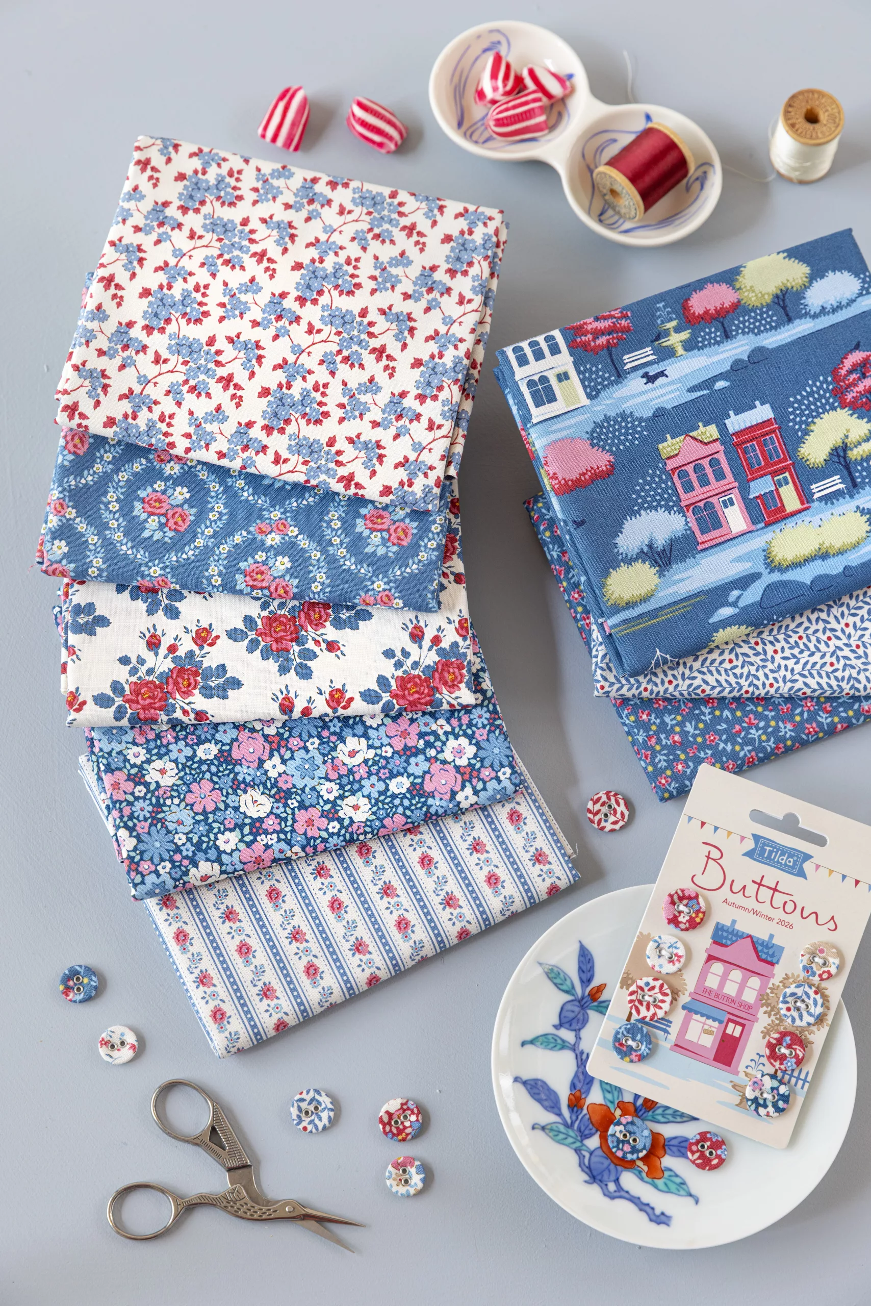 Tilda ‘Village Life - 8 Button Pack Winter *pre-order 1st October* - Image 3